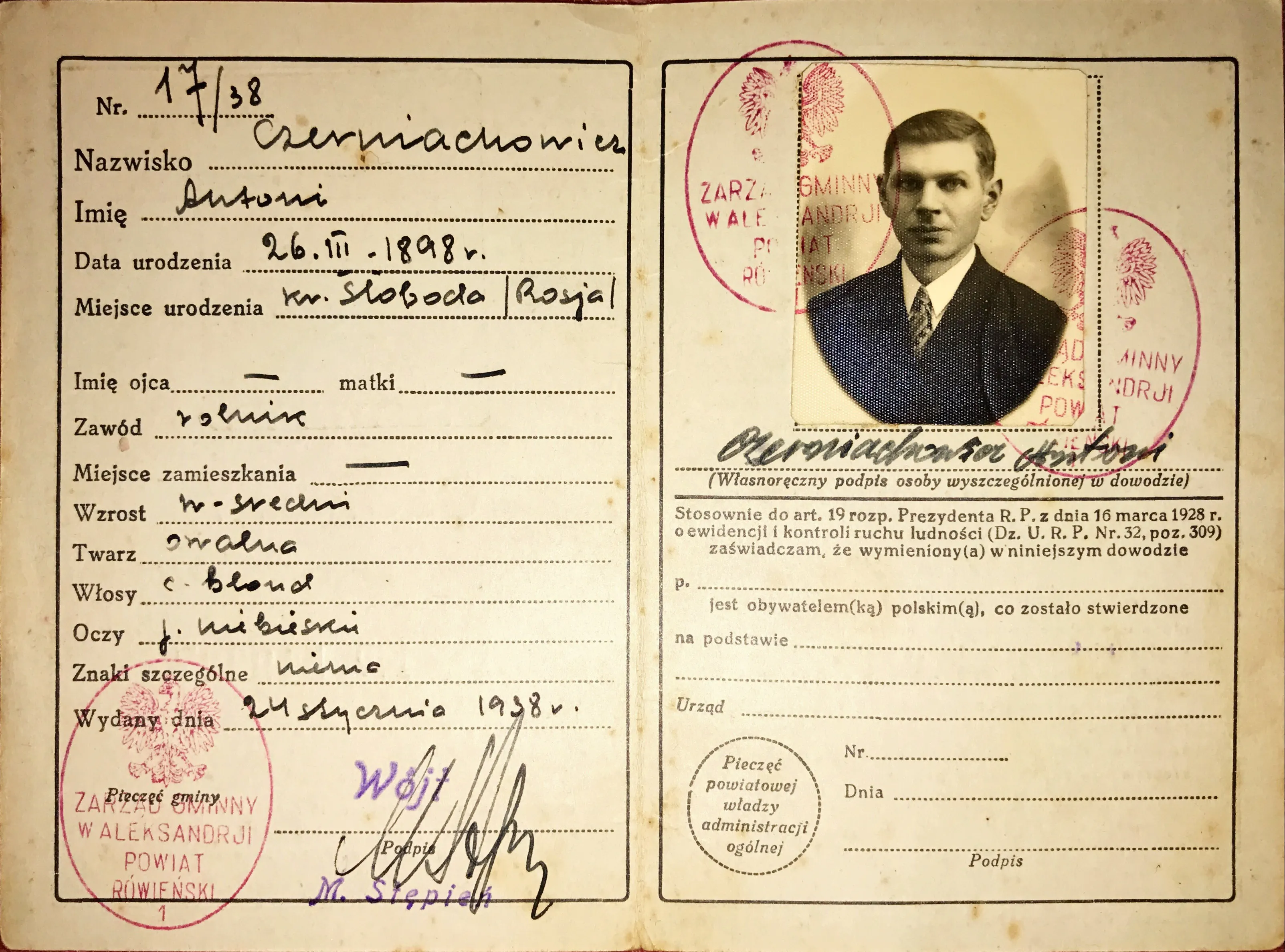 A scanned identity document belonging to Antoni Czerniachowicz.