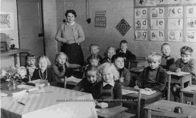 A photo of a school class at Keevil refugee camp.